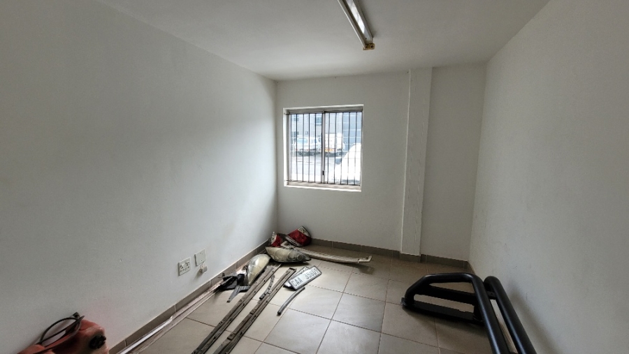 To Let commercial Property for Rent in Okavango Park Western Cape